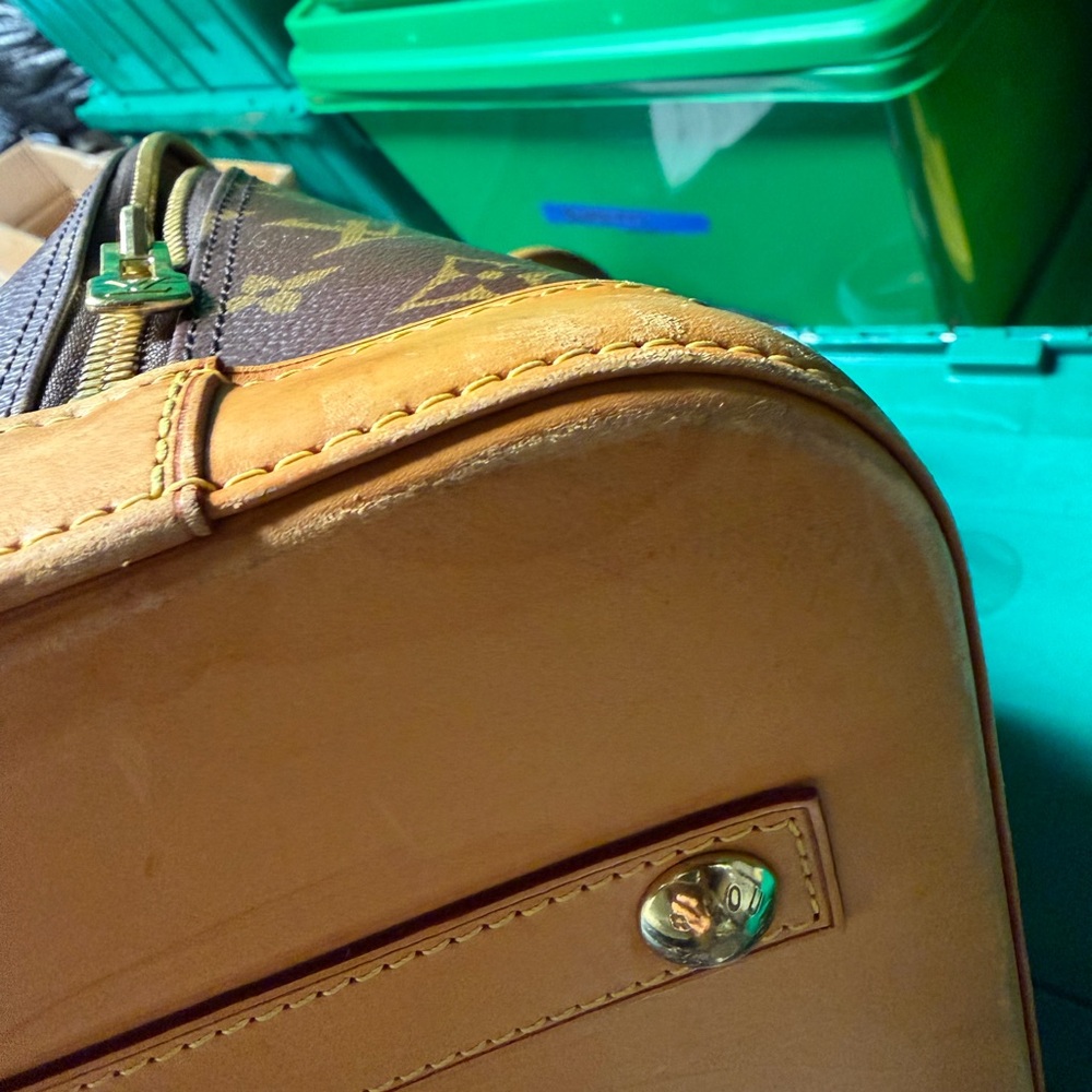 Louis Vuitton Alma PM Monogram | Authentic LV Satchel | Classic Handbag - Picture 17 of 17